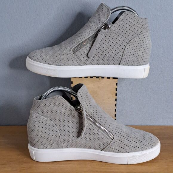 Steve Madden Women 9.5 Caliber Wedge Ankle Sneaker Gray Bootie Leather - Picture 5 of 11